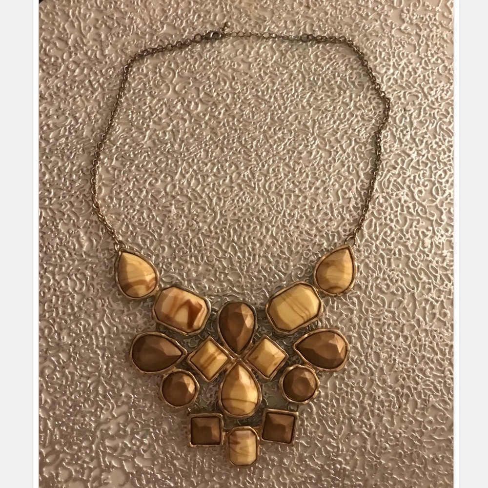 Cream/Gold Statement Necklace